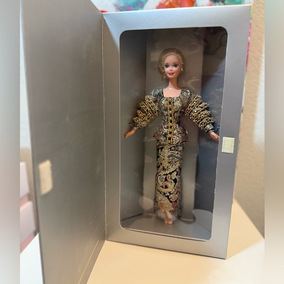 NIB Christian Dior Barbie - limited edition. Collector’s item - Picture 1 of 5